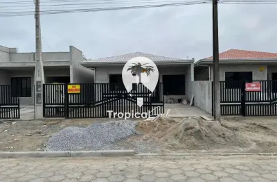 Casa à venda na Praça de Embarque, Praia de Leste, Pontal do Paraná