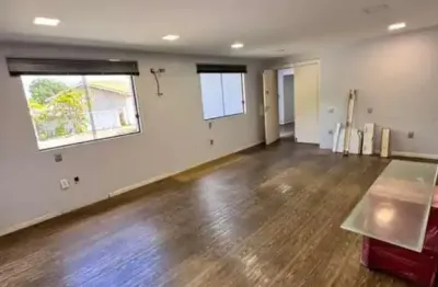 Excelente casa comercial com 8 quartos, em vilas do atlântico