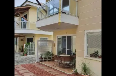 Casa em condomínio fechado com 4 quartos à venda na Rua Walter da Silva Maia, 3, Ipitanga, Lauro de Freitas