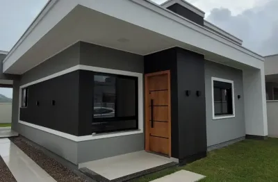 Belíssima casa com 3 quartos, ideal pra vc e sua família morar