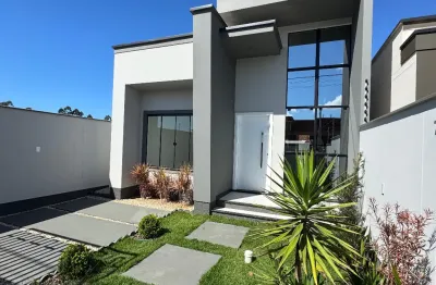 Casa  nova com 3 dormitórios, suíte e amplo terreno a partir de r$ 669.900.