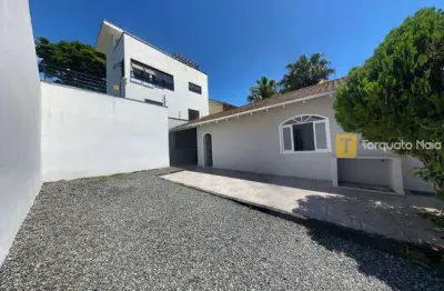 Casa com 3 quartos à venda na Rua Guarany, 349, Floresta, Joinville