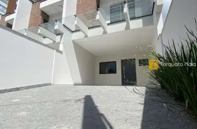 Casa com 3 quartos à venda na Rua Parintintins, 301, Costa e Silva, Joinville