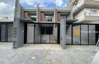 Casa alto padrão com amplo terreno nos fundos no costa e silva