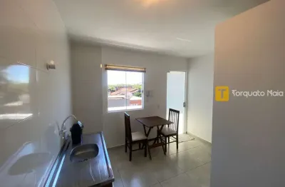 Apartamento studio mobiliado em local seguro e tranquilo