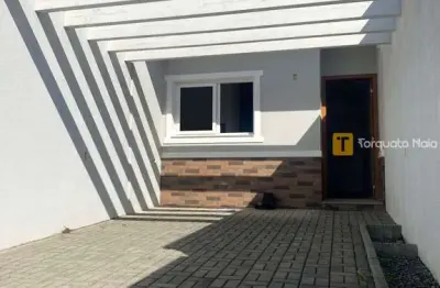 Casa com 2 quartos à venda na Rua Wenceslau Raboch, 180, João Costa, Joinville