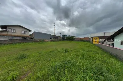 Terreno com frente ampla e localização estratégica — joinville