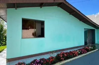 Casaa à venda com excelente localização por apenas 270mil!!
