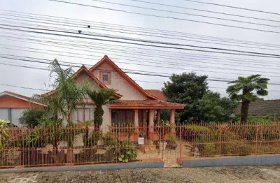 Terreno de 1.080m contendo casa de madeira com 4 dormitórios à venda, 304 m² por r$ 1.150.000 - vila bela - guarapuava/pr
