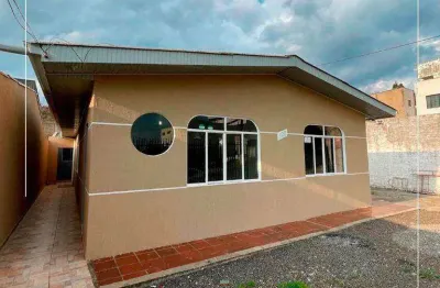 Casa com 4 quartos para alugar no Conradinho, Guarapuava 