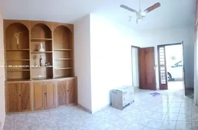 Casa para venda em presidente prudente, santa helena, 3 dormitórios, 1 suíte, 3 banheiros, 2 vagas