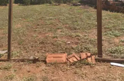 Terreno à venda no Centro, Santo Expedito 