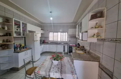 Casa para venda em presidente prudente, novo bongiovani, 4 dormitórios, 1 suíte, 4 banheiros, 2 vagas