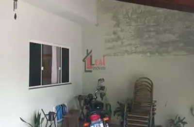 Casa para venda em presidente prudente, universitario, 3 dormitórios, 1 suíte, 2 banheiros, 2 vagas