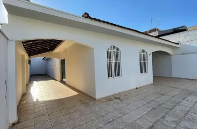 Casa para locação em presidente prudente, alto da boa vista, 3 dormitórios, 1 suíte, 2 banheiros, 2 vagas