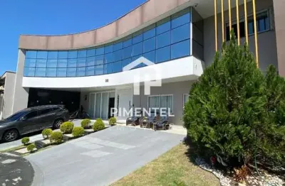 Casa duplex no forest hill com 04 suítes (02 master com closet) | semi mobiliada | climatizada |  edícula com churrasqueira | piscina com deck e cascata