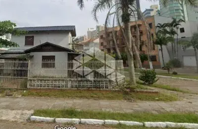 Casa comercial 3 dormitórios /quartos 2 suítes a venda  r$ 2.500.000,00  praia grande  torres
