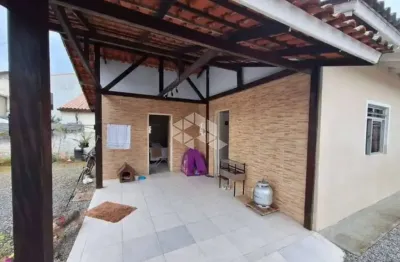 Casa com 03 dormitórios/quartos no bairro barra do aririu -  palhoça a venda por r$ 350.000,00