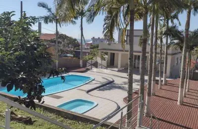 Apartamento 2 dormitórios com garagem 200m da praiado santinho, florianópolis