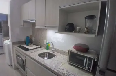 Cobertura com 3 dormitórios / 1 suíte prédio com elevador r$ 750.000,00