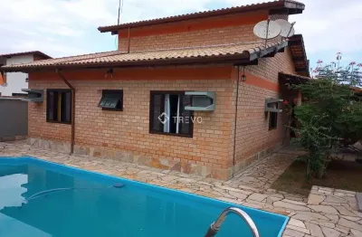Casa à venda em condomínio fechado no maitinga em bertioga!