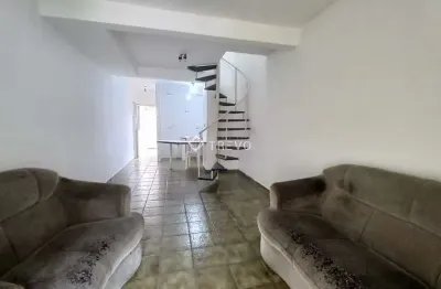 Casa em villagio para locação anual 2 dorm/2 wc/1 vaga em bertioga/sp