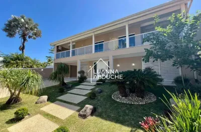 Casa com 6 dormitórios à venda, 400 m² por R$ 6.500.000 - Camboinhas - Niterói/RJ