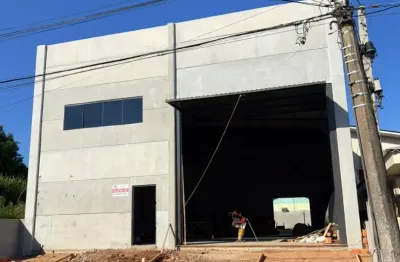 Galpão disponível para locação na Rua Machado de Assis, Palhoça
