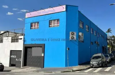 Prédio comercial em osasco, bairro km 18, ótimo local, 636m² a.c., ideal para locação de vários negócios