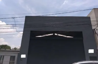 Locação de galpão comercial em osasco, no bairro km 18, 370m² área útil + 50m² de porão