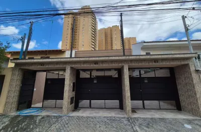 Sobrado novo à venda, no rio pequeno, com 133m², 2 suítes, lavabo, 3 vagas de garagem
