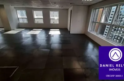 Conjunto comercial com  126 m² de area útil para venda  em alphaville