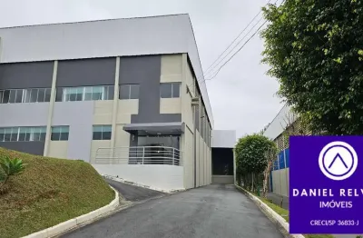 Galpão com 725 m²  a/c para locação em santana de parnaiba