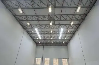 Galpão de 1.100 m² a/c para locação no polo empresarial jandira ii