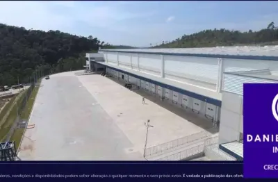 Galpão em condominio logístico para locação em cajamar