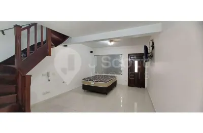 Casa residencial ou comercial com estrutura pronta para clínica de dentista
