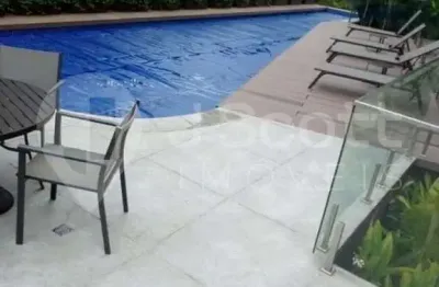 Lindo apartamento de alto padrão sendo um por andar e 330m com uma linda vista!