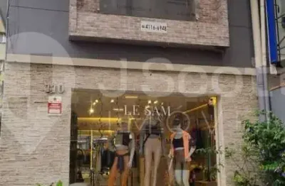 Casa comercial para alugar na Avenida Pavão, 110, Moema, São Paulo