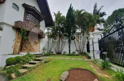 Residência de alto padrão no bolsão de interlagos 468 m² construídos em terreno de 879 m²