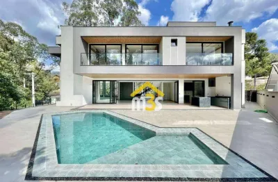 Casa de 724,00m² nova, 4 suítes, 6 banheiros, 8 vagas - condomínio são paulo ii - granja viana - sp