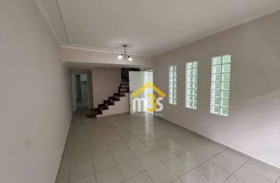 Casa a venda no Jd. Ester, excelente com 4 quartos, sendo 2 suítes, 2 vagas cobertas por 750.000,00  pra venda ou pacote para locação de 4.300,00