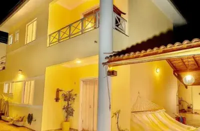 Casa em condomínio fechado com 4 quartos à venda na Rua Ibitiara, Praia do Flamengo, Salvador por R$ 650.000
