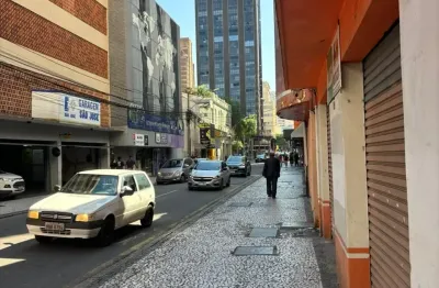 Oportunidade no coração de curitiba – 3 quartos + suíte + dependência – 101,5 m²!