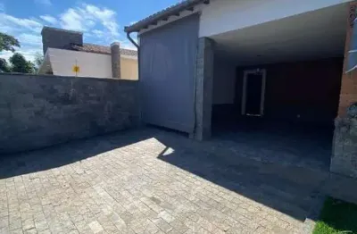 Casa com 3 quartos para alugar no Centro, Pindamonhangaba 