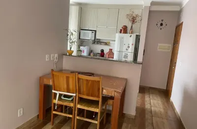 Apartamento com ótima localização, próximo do centro e de  vários comércios.