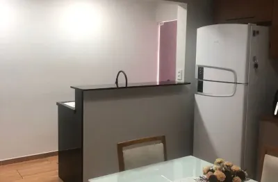 Linda casa com ótima localização, próximo à diferenciados comércios, creche e escola.