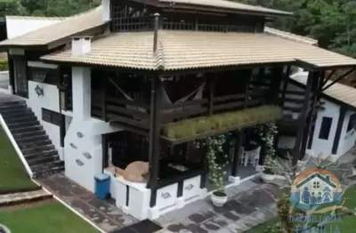 Excelente imóvel de alto padrão localizado em uma área nobre da belíssima praia de guaecá!