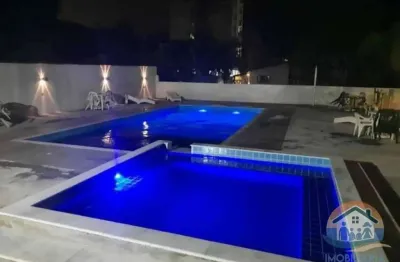 Excelente casa em condomínio com piscina e segurança 24 horas localizado no bairro jardim casa branca em caraguatatuba!!