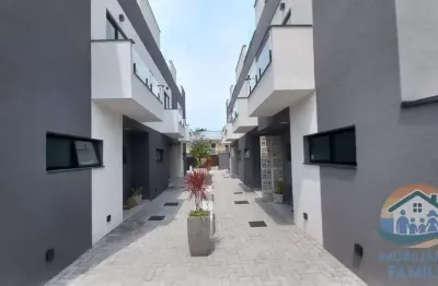 Excelente triplex novo em condomínio localizado á 100 metros do mar no bairro capricórnio i em caraguatatuba!!
