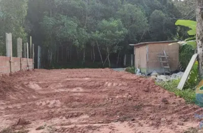 Excelente oportunidade de lote aterrado e murado localizado no bairro massaguaçu em caraguatatuba!!